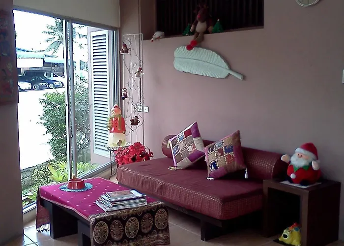 Thanapa Place Motel 2*